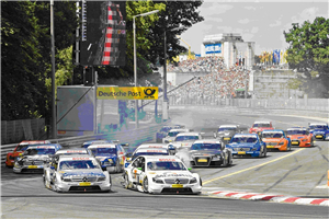 著名的DTM德国房车赛诺里斯林赛道（Norisring)站(摄影师Schedlbauer, Ralf，图片来源 Presseamt der Stadt Nuernberg）